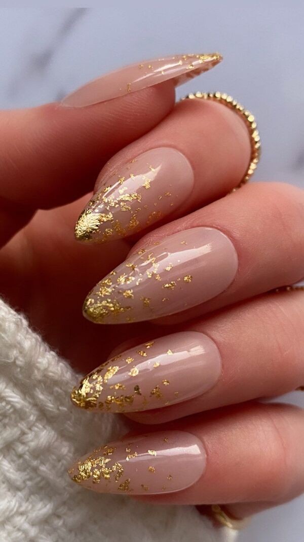 How do you apply french tip nails?