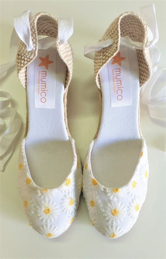 Daisy Daydream: Ribbon-Tie Espadrilles