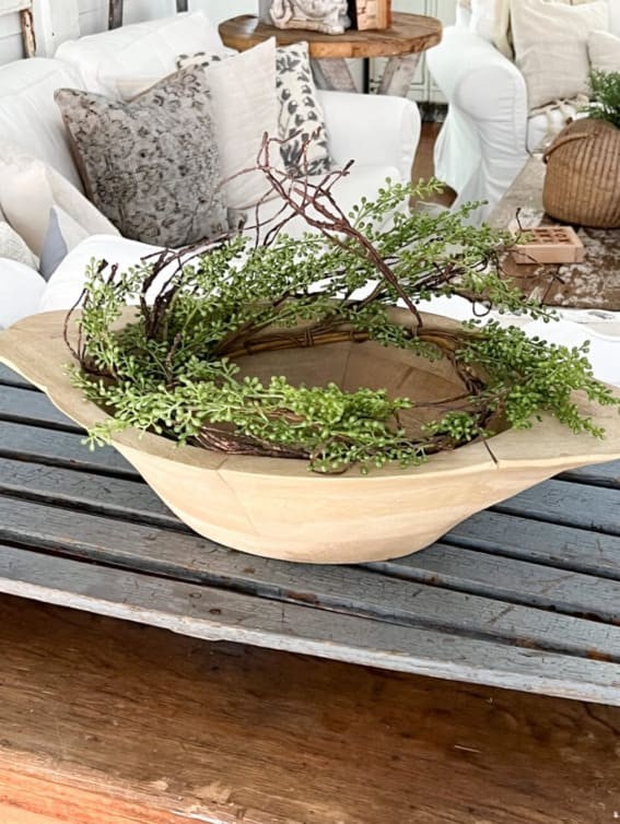 Effortless Elegance: Dough Bowl as a Canvas for Wreath