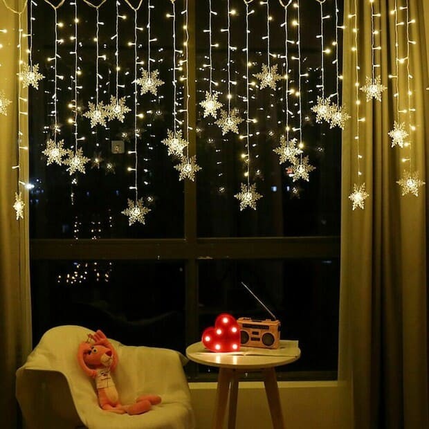 LED Snowflake Fairy String Curtain.