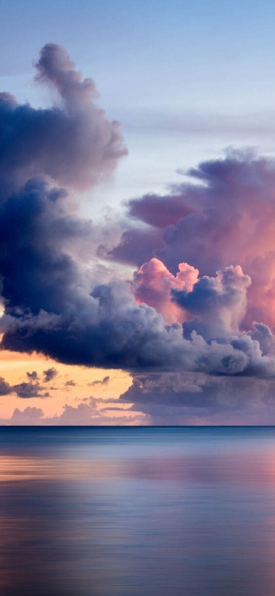 dreamy cloud formation.