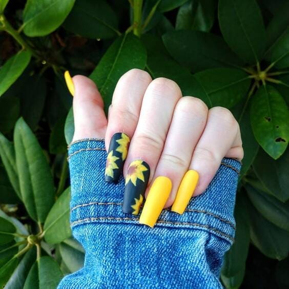 Sunflower nails.