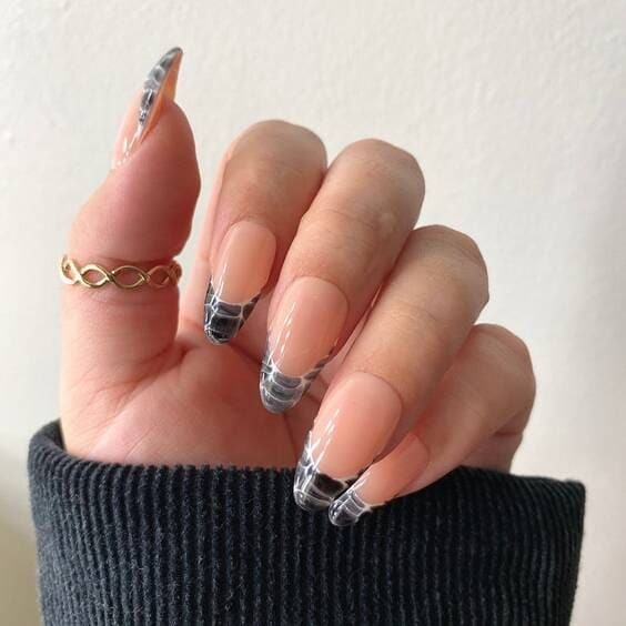 Black snake french tip nails | Crocodile nails.