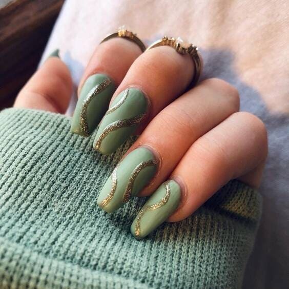 Sage green press on nails – Spring Nails.