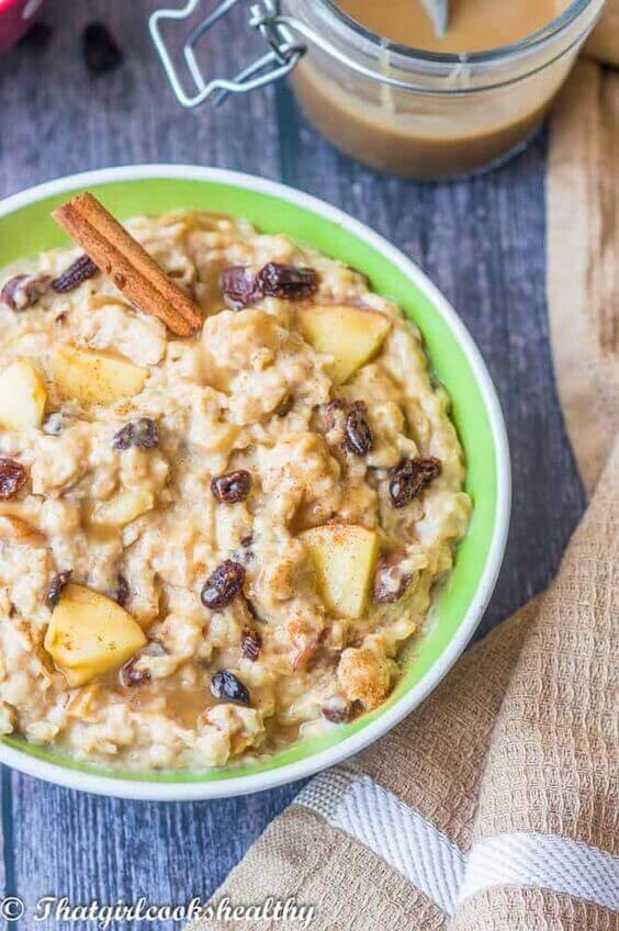 Overnight Slow Cooker Apple Cinnamon Oatmeal.