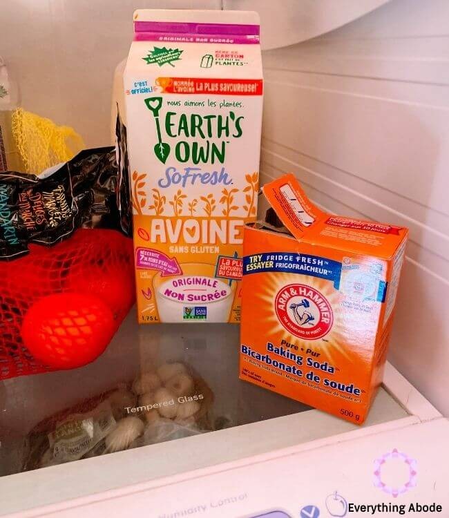 Keep Baking Soda in Your Fridge.