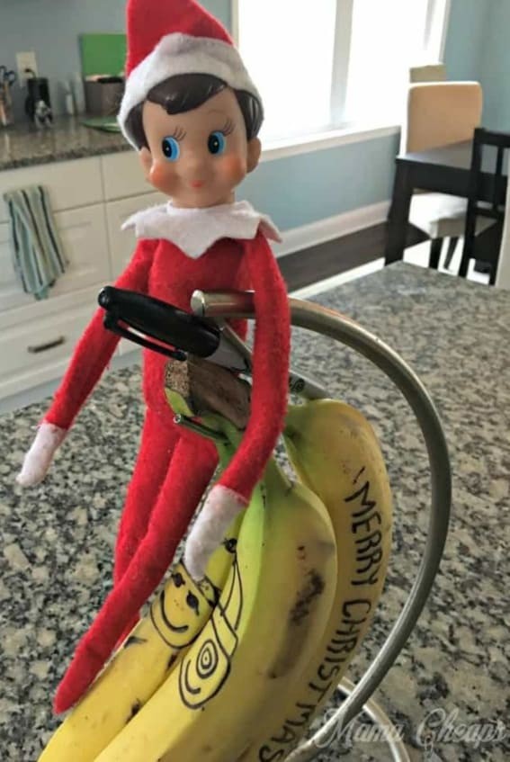 Banana Art: Elf’s Yuletide Greetings