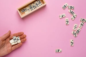 One-player Dominos.