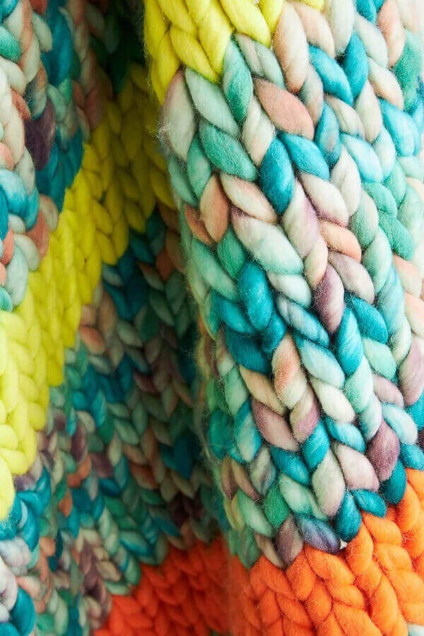 33 Chunky Knit Blankets To Snuggle Up In