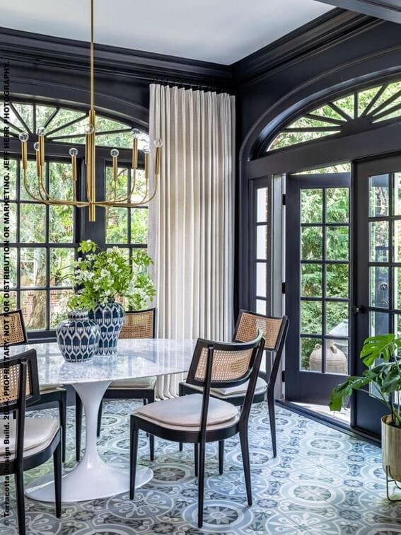 Dark Allure: Your Guide to a Bold Sunroom