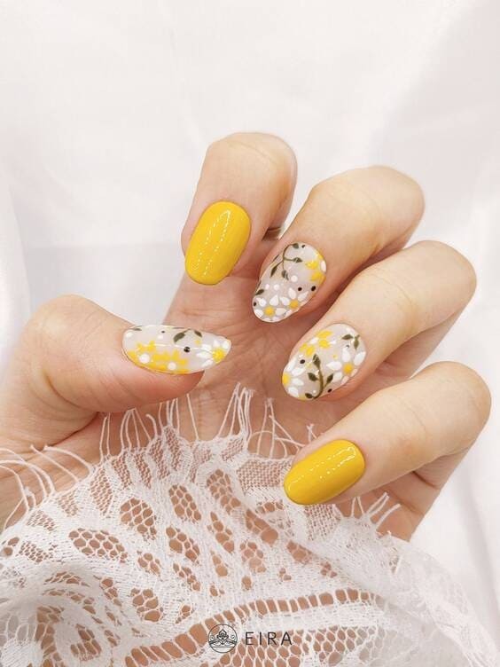 Yellow floral spring press on nails.