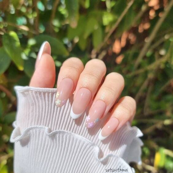 French Pastel Flower Nails.