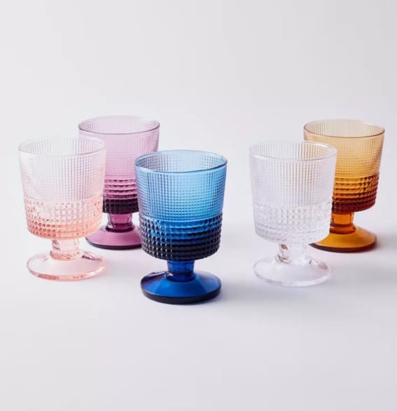 Essential Glassware for Gatherings