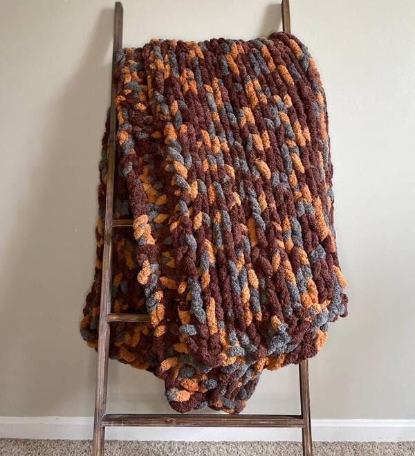 Chunky Knit Blanket Large by VivianLyndsey.