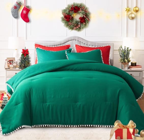 Festive Green Pom Pom Comforter Set