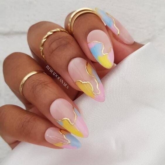 Gold Detailing Spring nails.