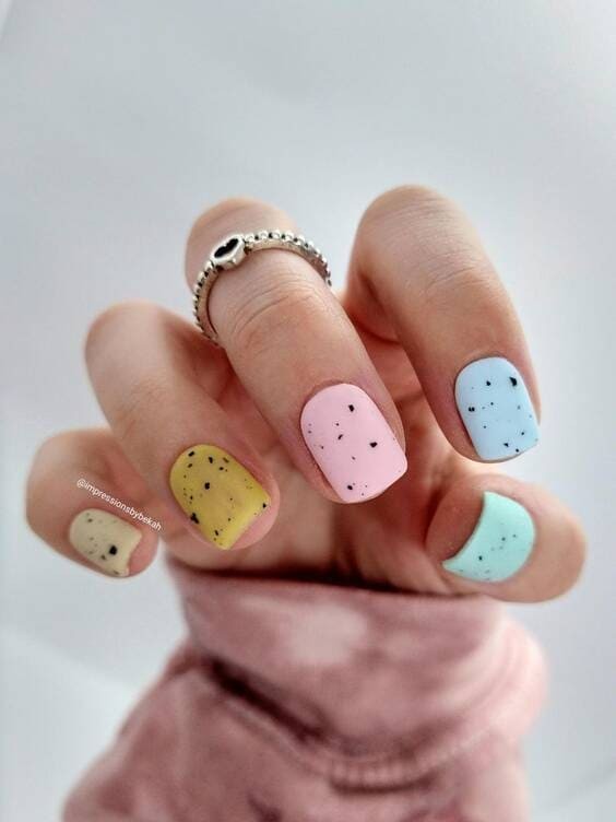 Mini Eggs Press On Nails.