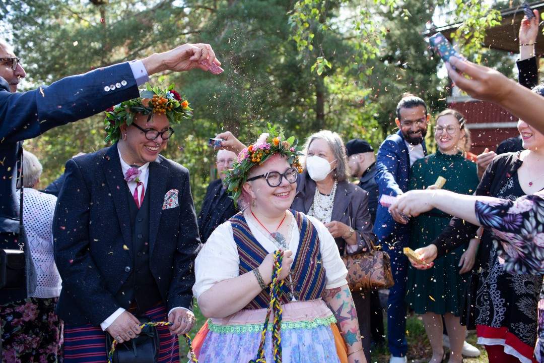 Tell us about the handfasting ceremony: