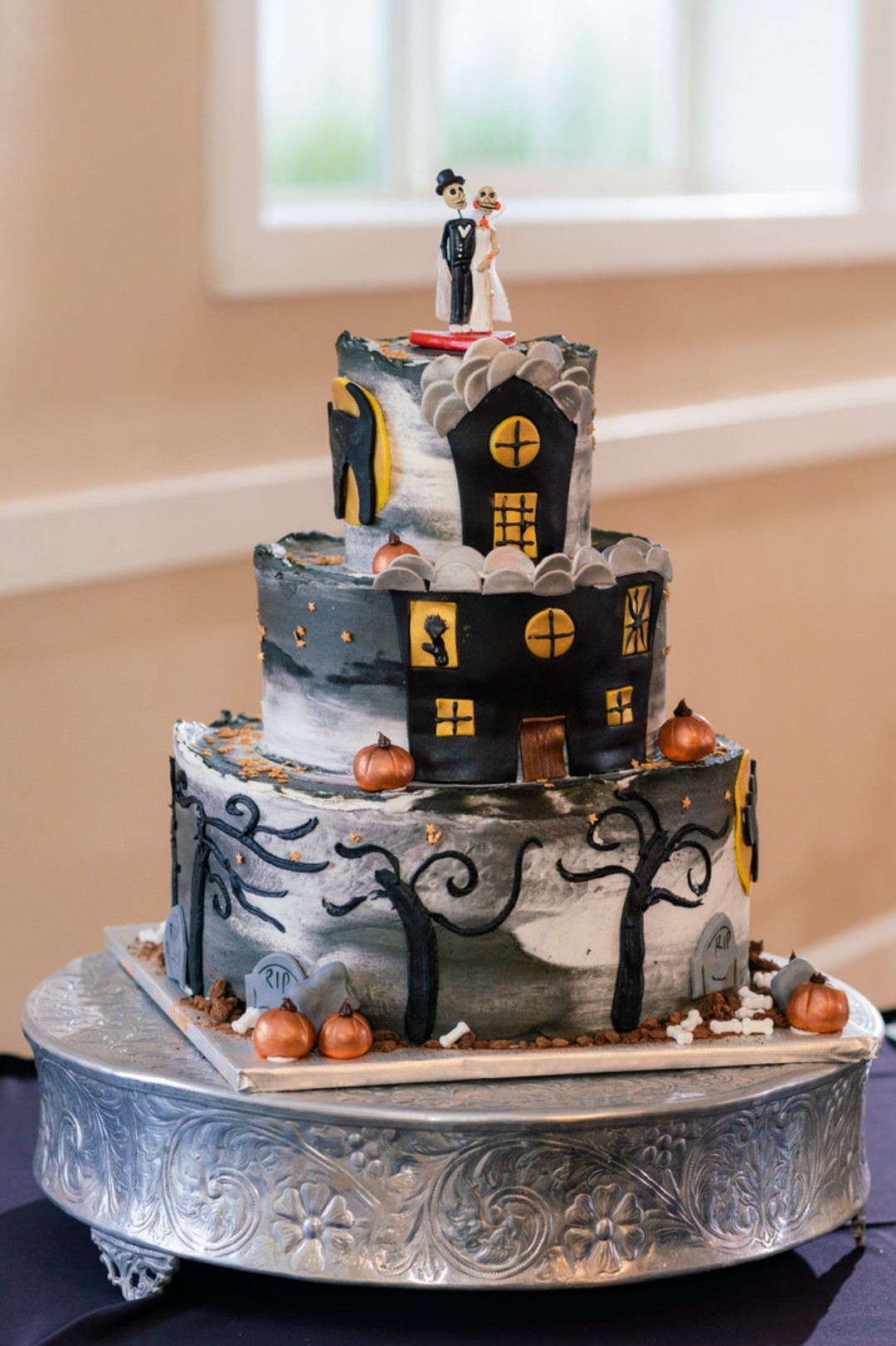 Ready to roll the dice with this Halloween wedding at a casino?!