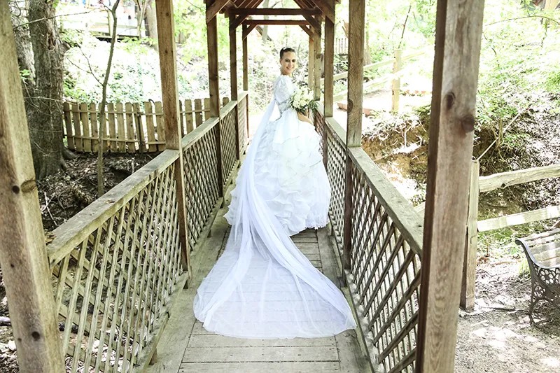 Our fairy tale fantasy wedding wedding at a glance: