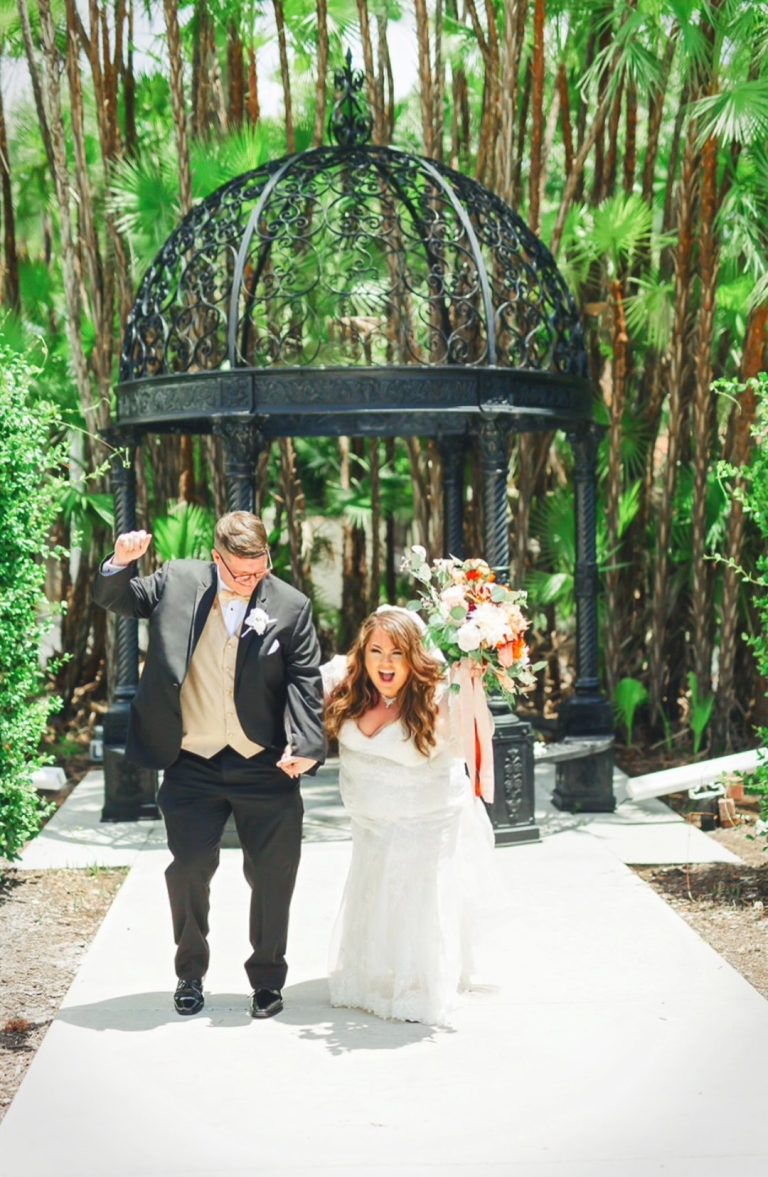 This Fall Wedding In Florida Has So Many Funny Wedding Decor Ideas