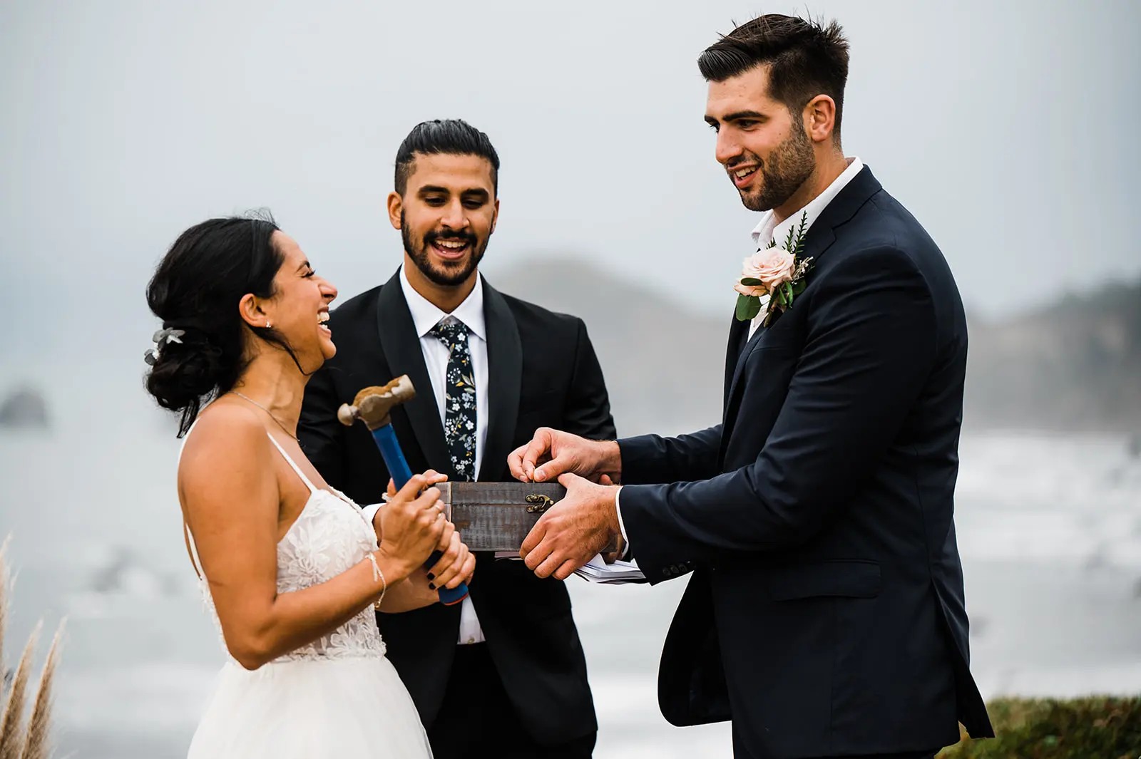 Oregon Coast elopement inspiration and idea gallery from Sam Starns: