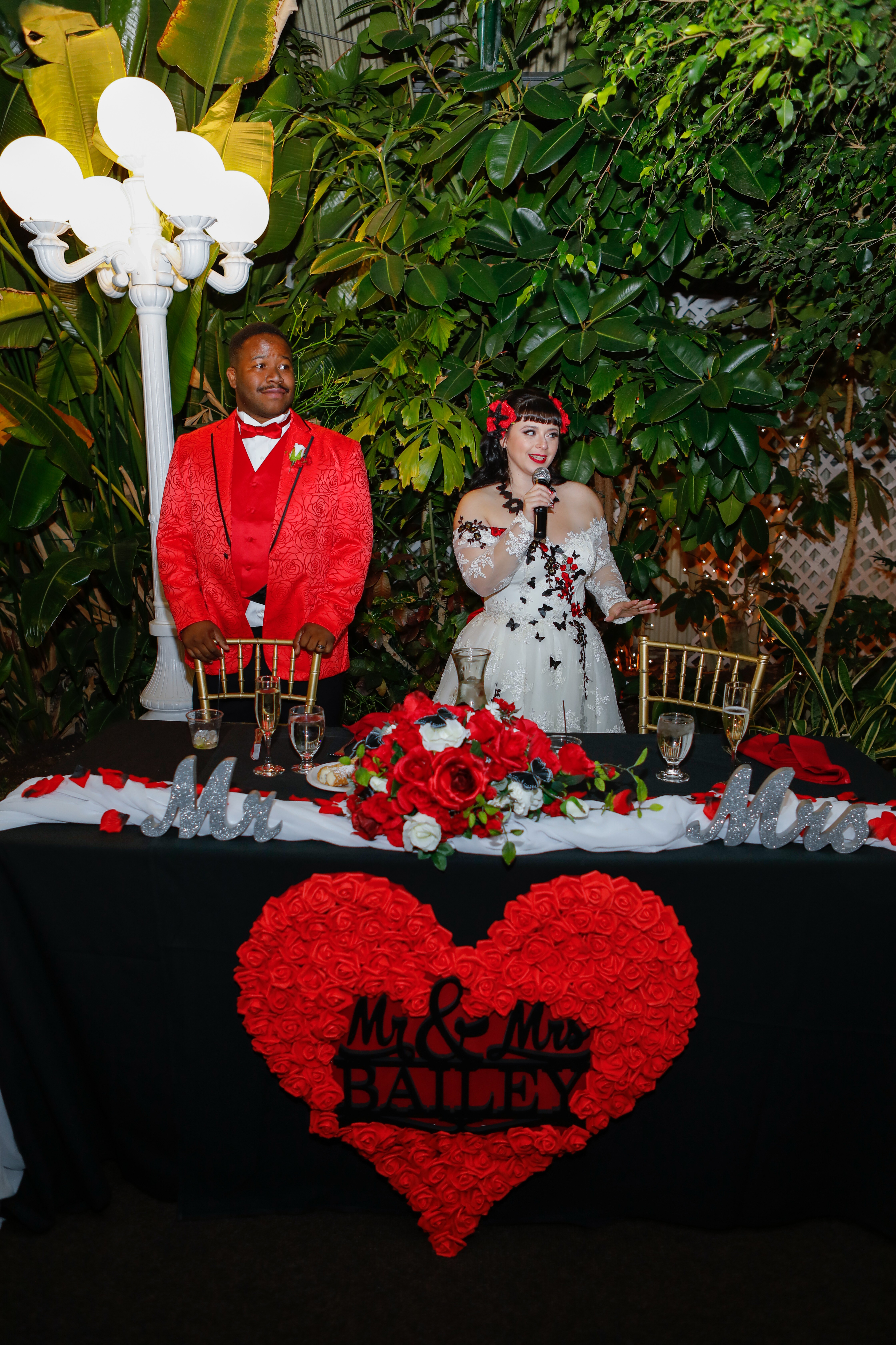 Tell us about your Las Vegas wedding reception: