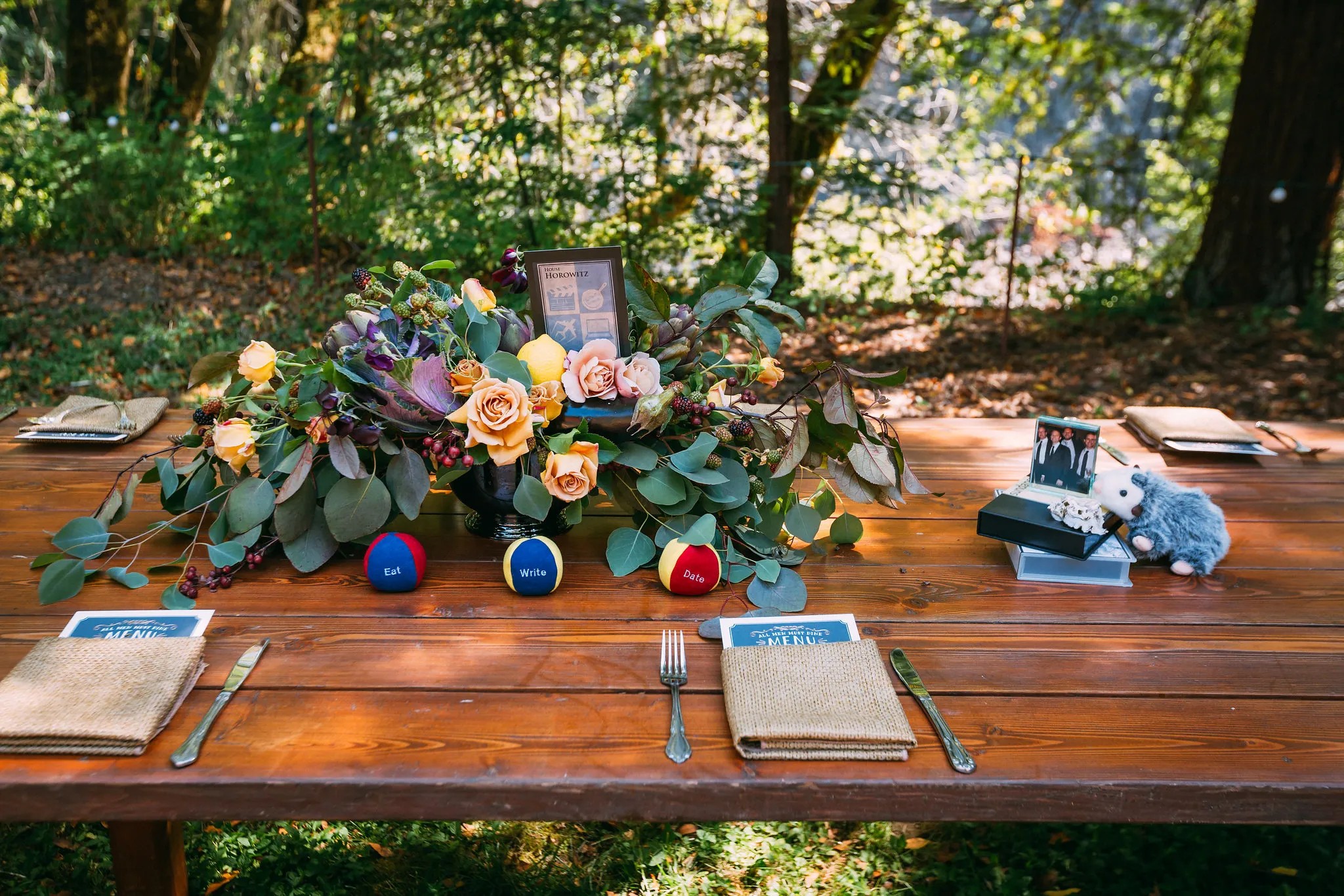 The redwood wedding decor