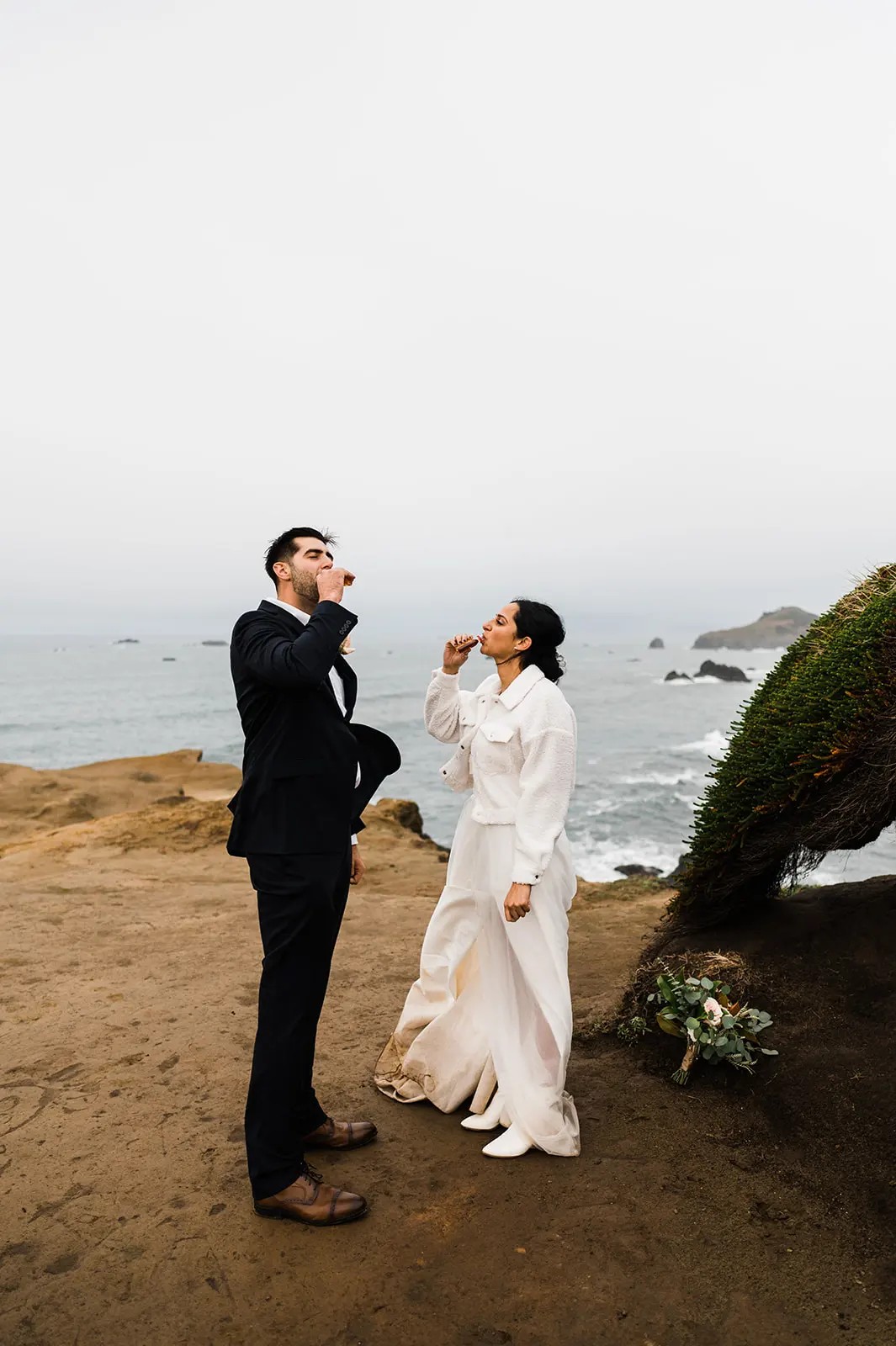 Oregon Coast elopement inspiration and idea gallery from Sam Starns: