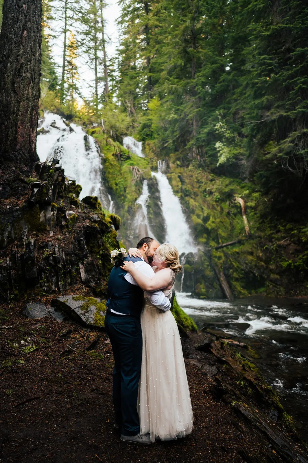 A frostbitten Canadian national park elopement (with bison!)