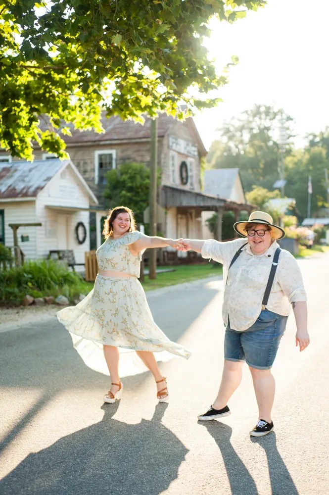 Quirky engagement shoot idea #4: This couple planned a Fried Green Tomatoes-themed portrait session in the town the movie was filmed!