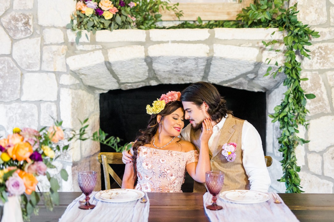 This fairytale wedding tablescape looks like Rapunzel designed it herself!