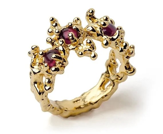 Gryffindor Harry Potter wedding rings