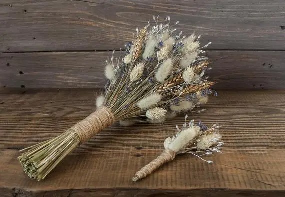 Wheat & dried flower wedding bouquets