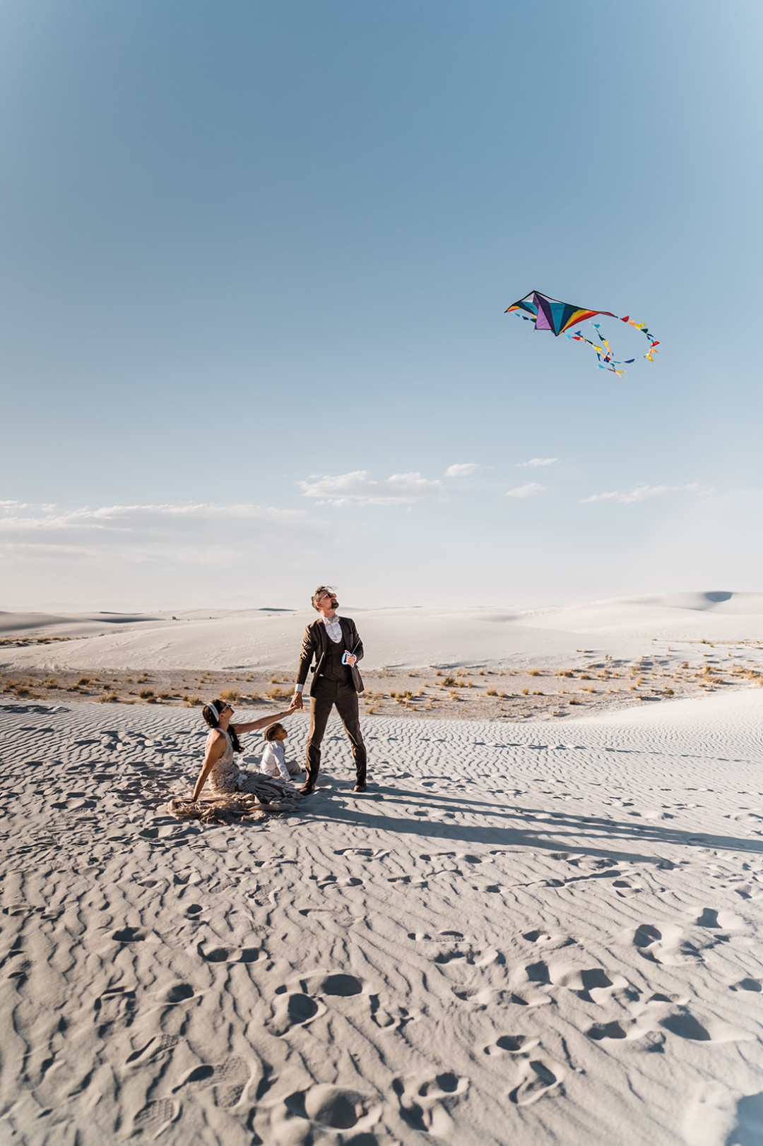 What desert elopement is complete without kites?!