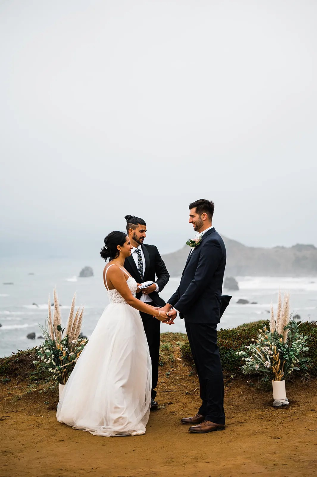 Oregon Coast elopement inspiration and idea gallery from Sam Starns: