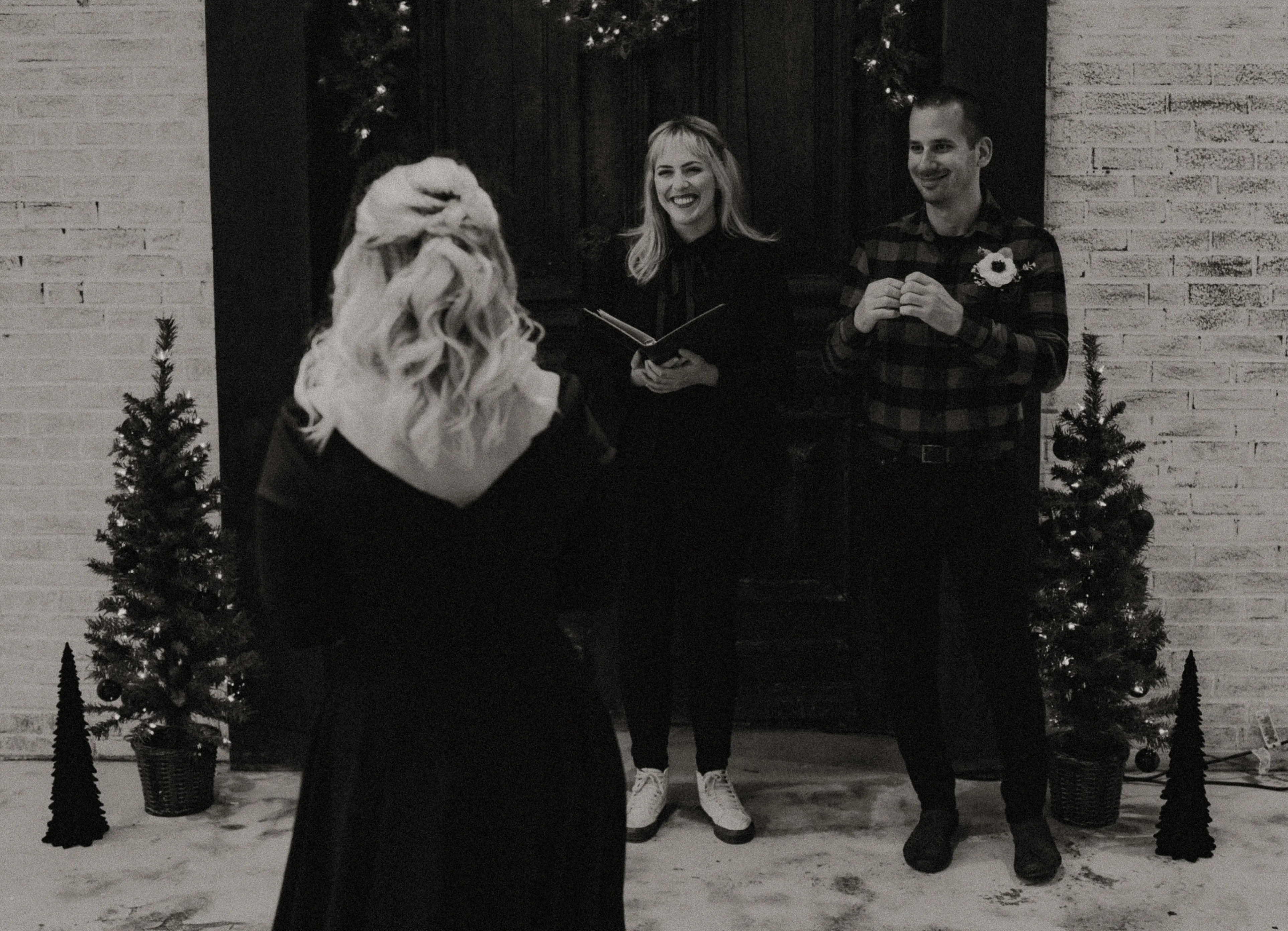 Spooky Christmas elopement wedding vendors: