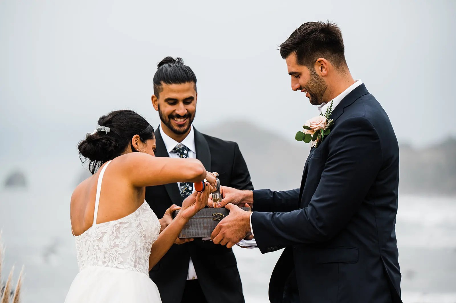 Oregon Coast elopement inspiration and idea gallery from Sam Starns: