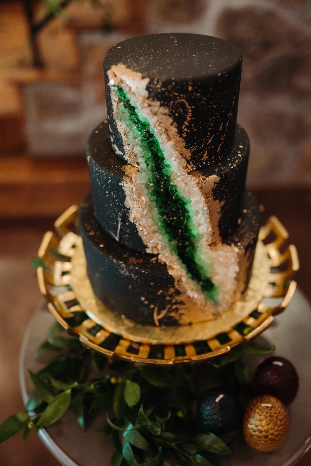 This crystal geode wedding cake would totally be in a Game of Thrones wedding scene.