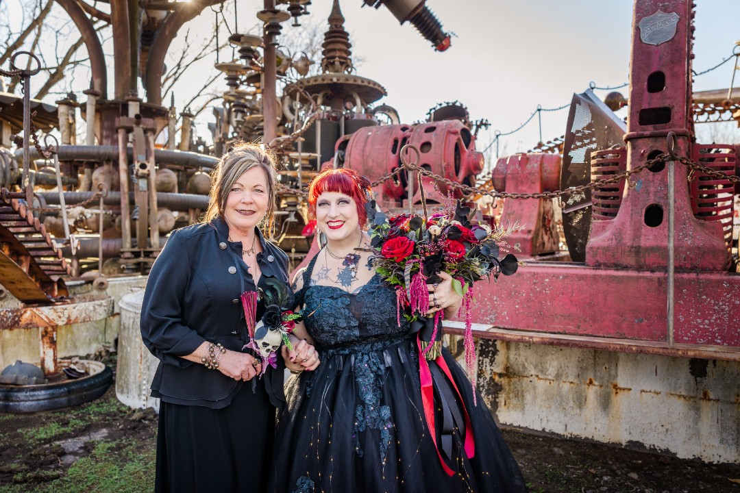 Forevertron wedding at the Evermor Sculpture Park Gallery