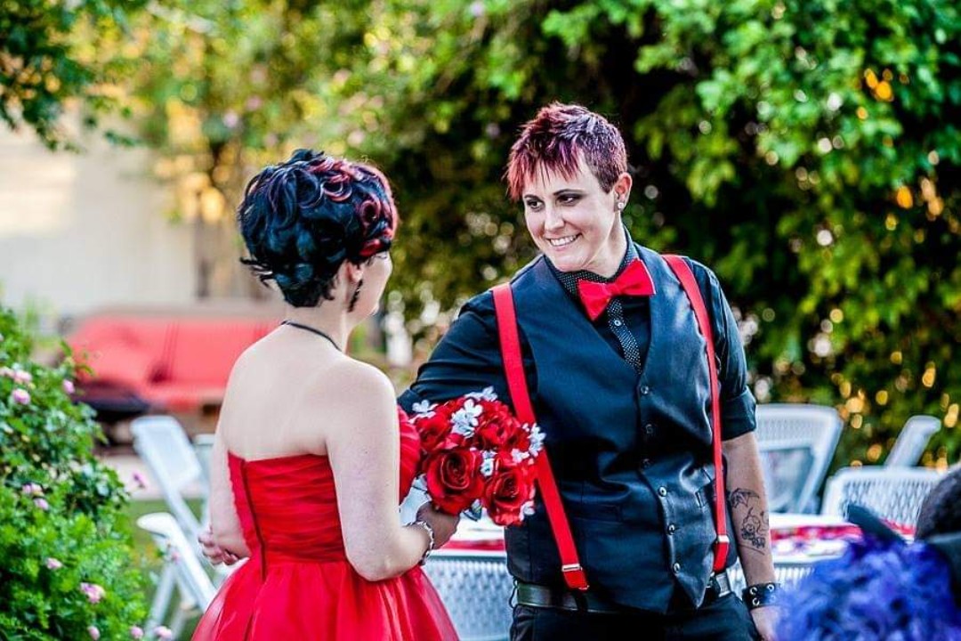 Tell us about the rockabilly lesbian wedding ceremony: