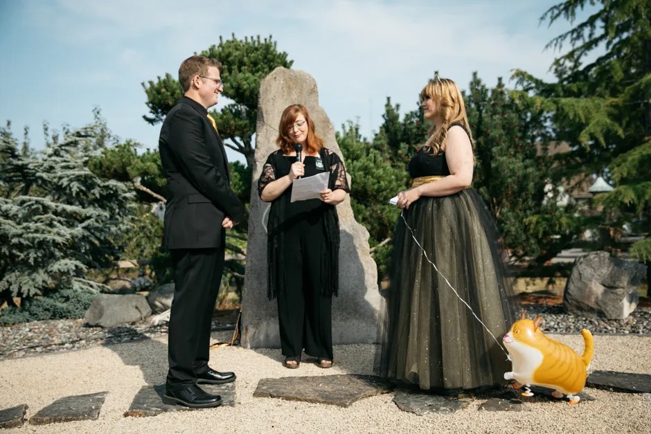 Tell us about the ceremony: