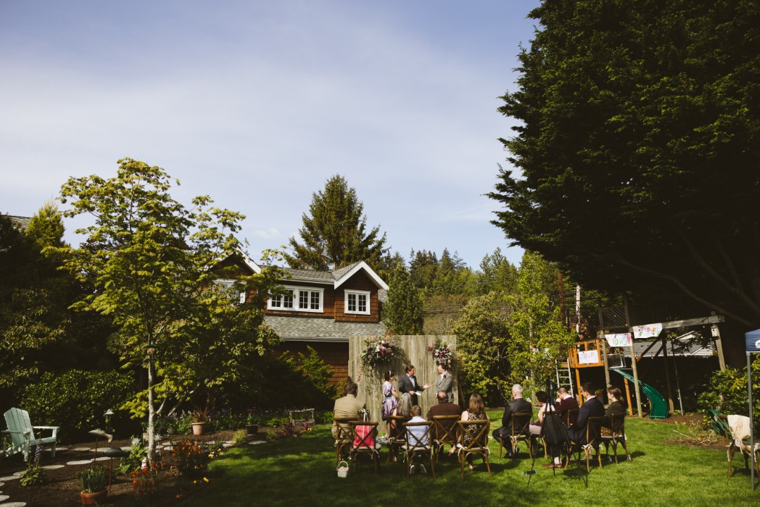 Tell us about the intimate Seattle micro-wedding ceremony: