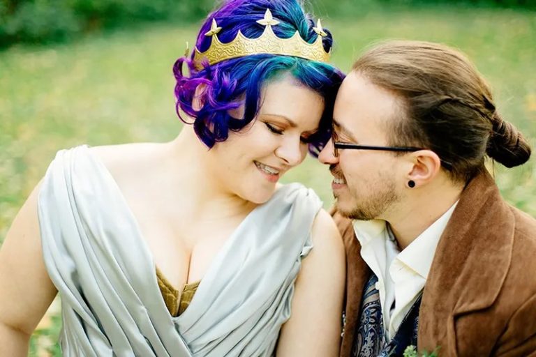 The Arkenstone Of Weddings: A Barefoot Hobbit-Themed Wedding