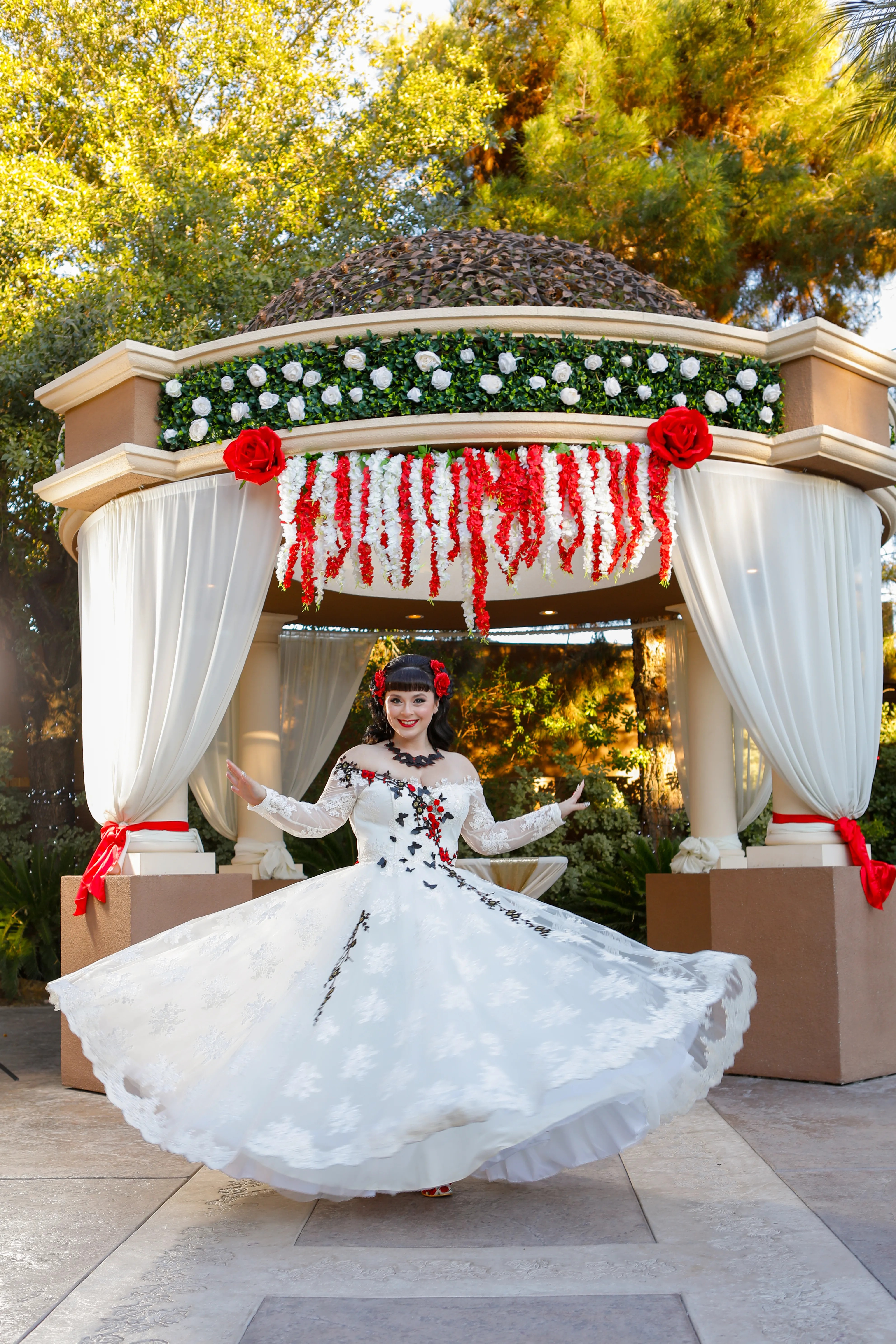 Our winter Las Vegas wedding at a glance: