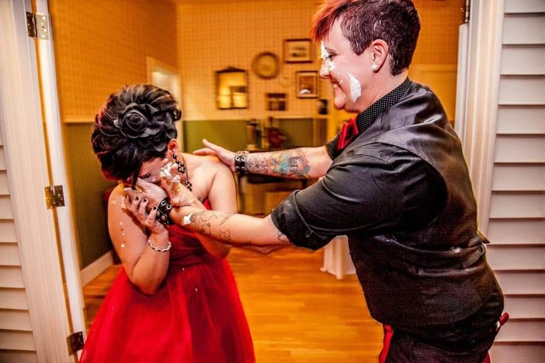 Tell us about the rockabilly wedding reception: