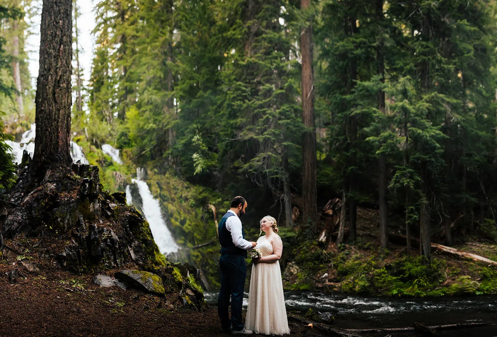 Gallery of this Crater Lake elopement