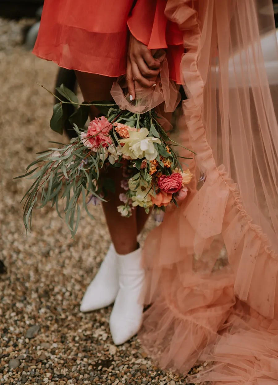 Foraging your floral afro, and more flowery hairstyles for natural-textured hair