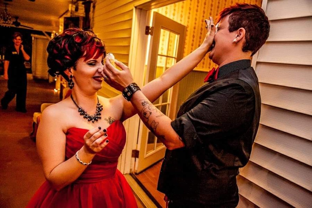 Tell us about the rockabilly wedding reception: