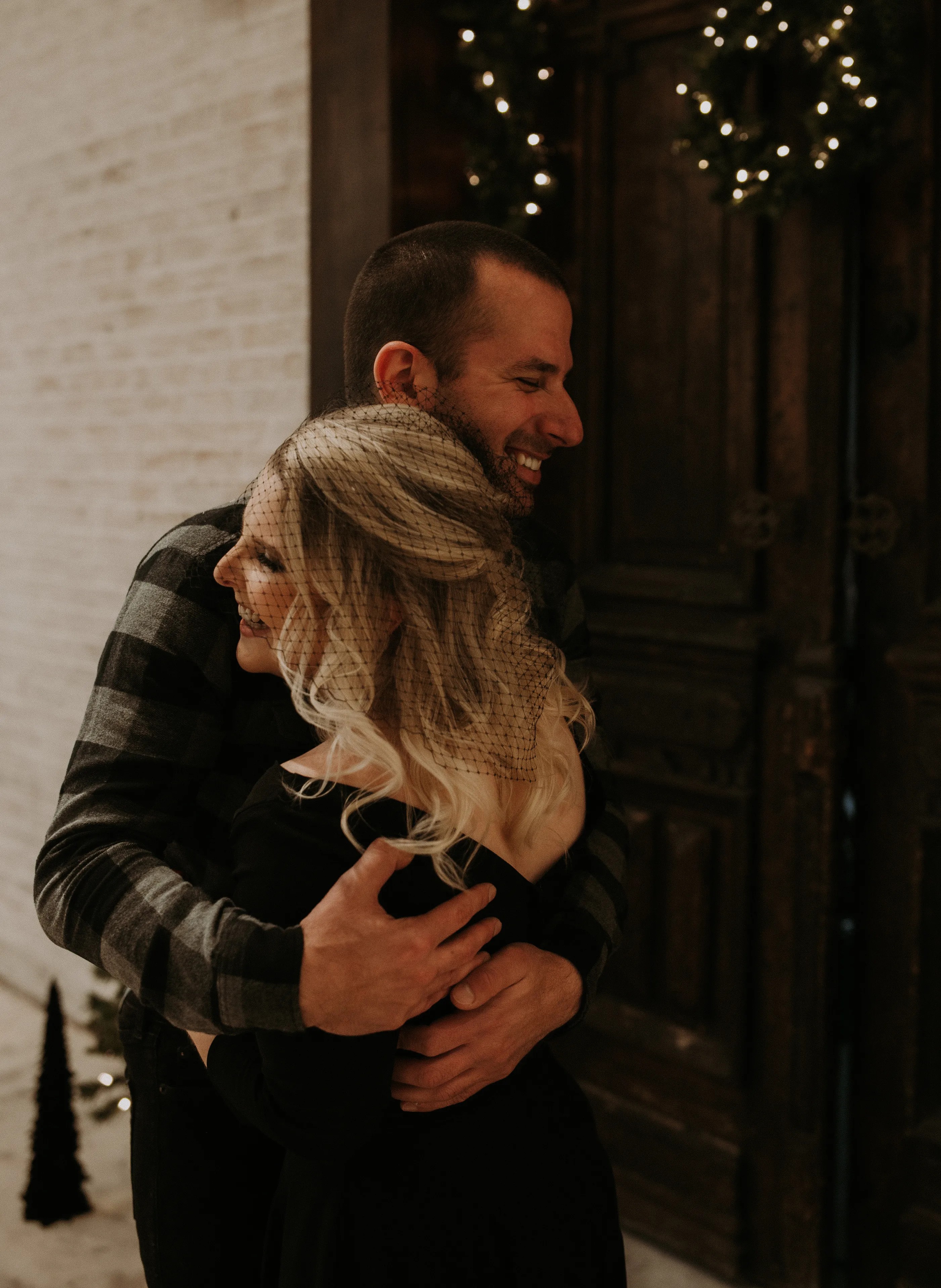 Spooky Christmas elopement wedding vendors: